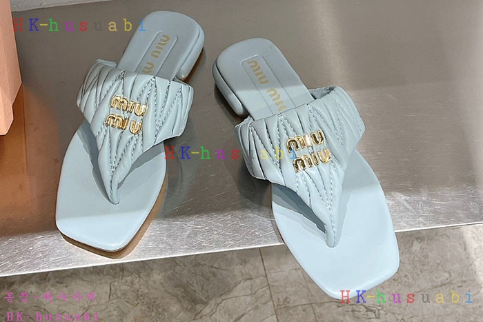 NEW 미우미우 샌들 신상 M 968011