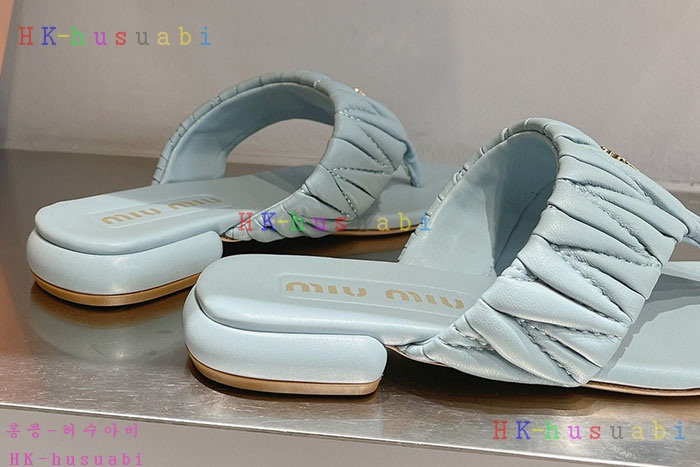 NEW 미우미우 샌들 신상 M 968011