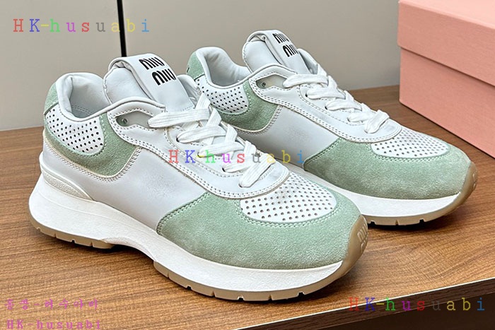 NEW 미우미우 스니커즈 신상 M 966243