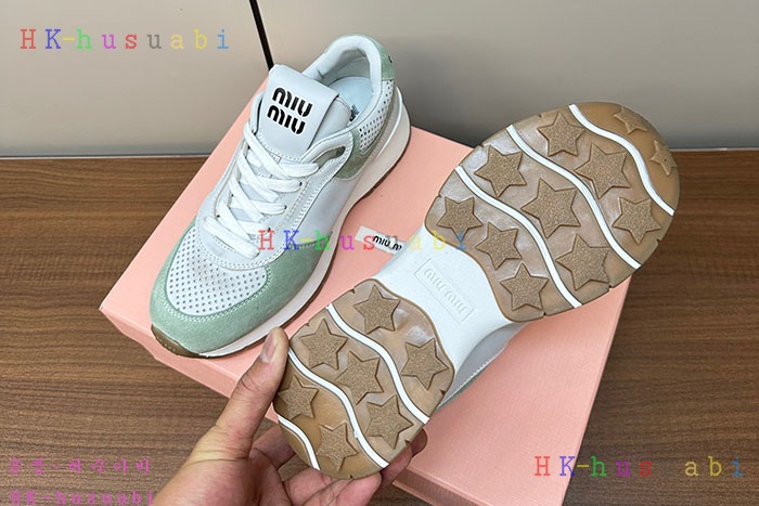 NEW 미우미우 스니커즈 신상 M 966243