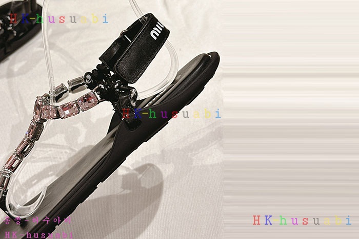 NEW 미우미우 신발 신상 M 756605