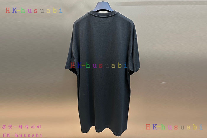 NEW 미우미우 반팔티 신상 MU 669051