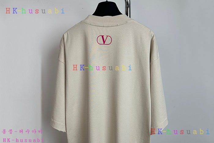 NEW 발렌티노 반팔티 신상 V 614003
