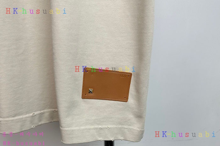 NEW 발렌티노 반팔티 신상 V 614003