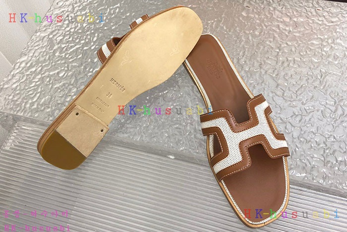 NEW 에르메스 샌들 신상 H 966903