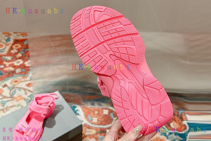 NEW 발렌시아가 신발 신상 B 3525019