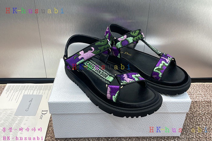 NEW 디올 신발 신상 DR 599513
