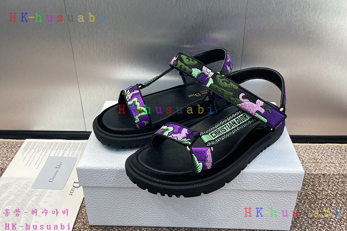NEW 디올 신발 신상 DR 599513
