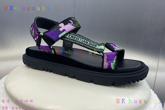 NEW 디올 신발 신상 DR 599513
