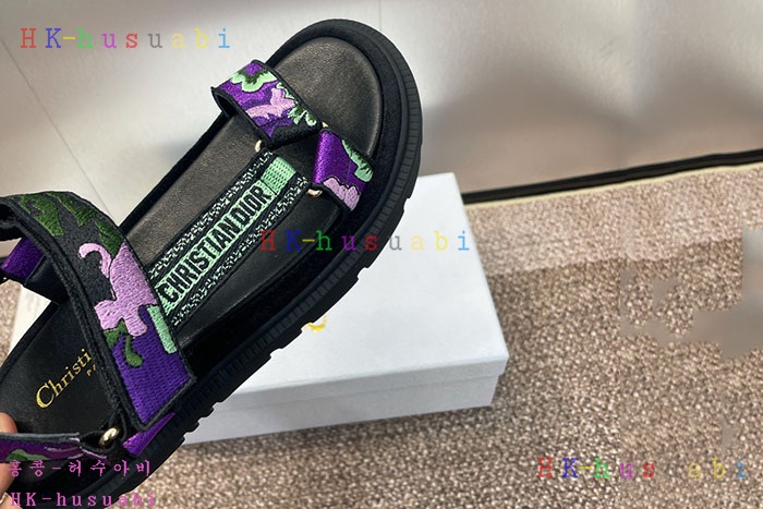 NEW 디올 신발 신상 DR 599513