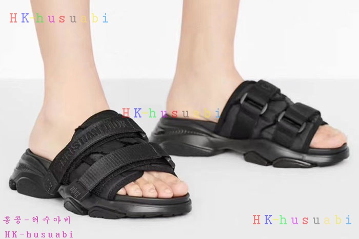 NEW 디올 신발 신상 DR 584401