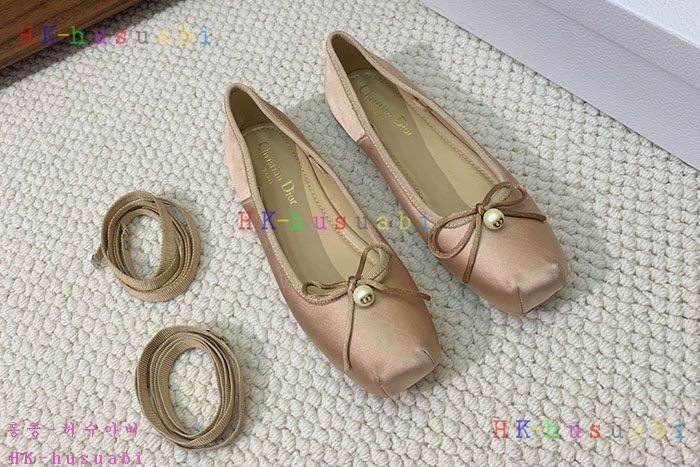 NEW 디올 신발 신상 DR 7580404