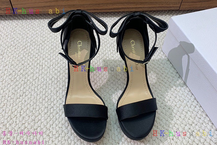NEW 디올 신발 신상 DR 7580501