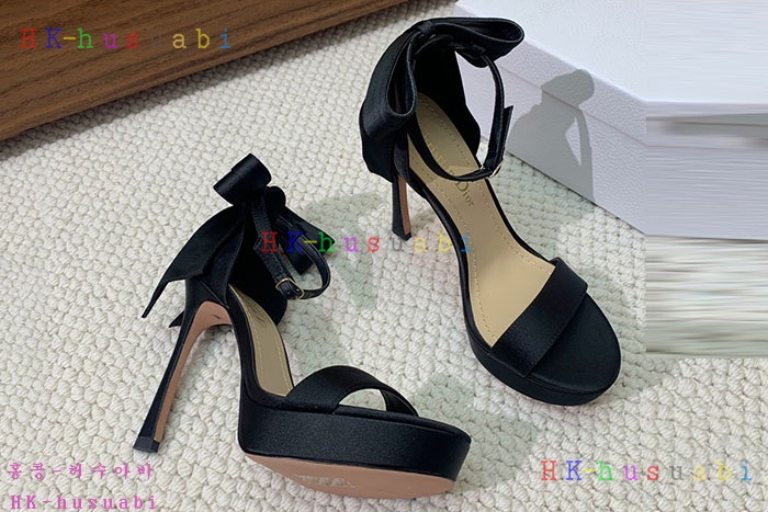 NEW 디올 신발 신상 DR 7580501