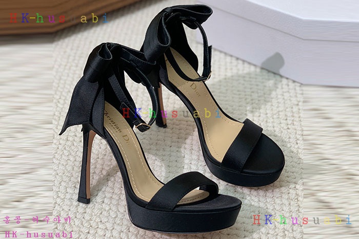 NEW 디올 신발 신상 DR 7580501