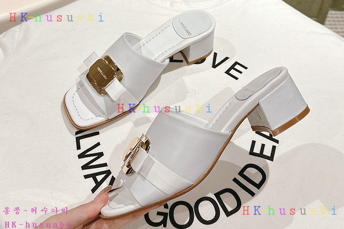 NEW 페라가모 샌들 신상 F 747003
