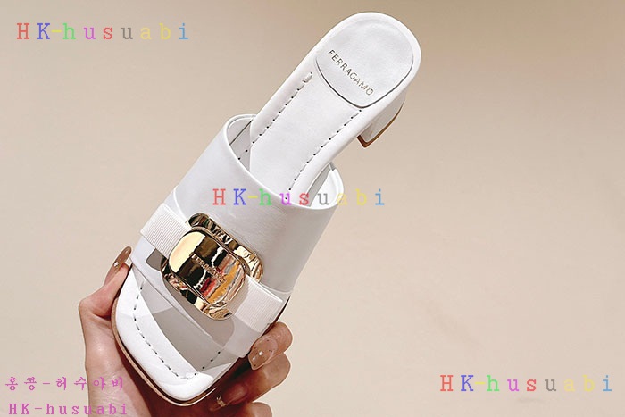 NEW 페라가모 샌들 신상 F 747003