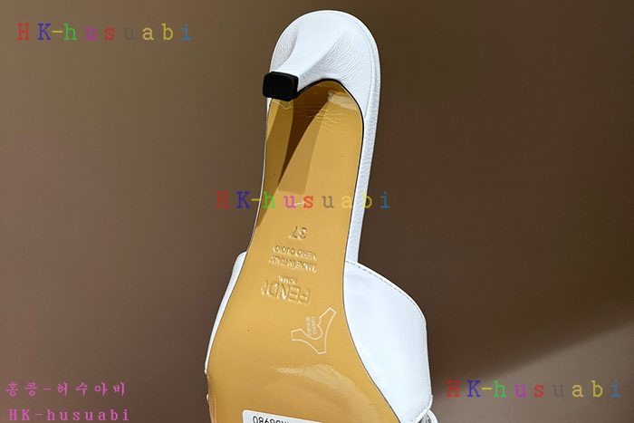 NEW 펜디 샌들 신상 F 6580443