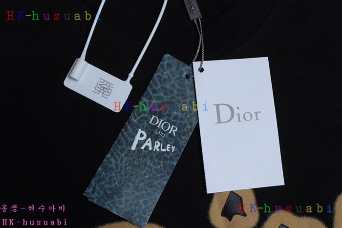NEW 디올 반팔 신상 DR 666026