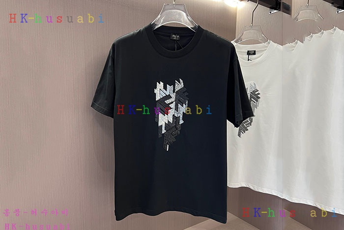 NEW 펜디 반팔티 신상 F 9580402