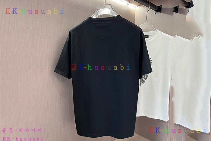 NEW 펜디 반팔티 신상 F 9580402