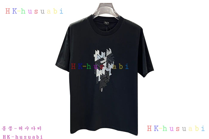 NEW 펜디 반팔티 신상 F 9580402