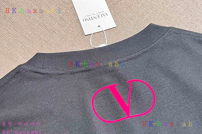 NEW 발렌티노 반팔티 신상 V 225001