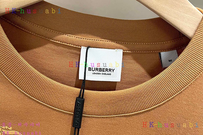 NEW 버버리 반팔티 신상 BB 5855432