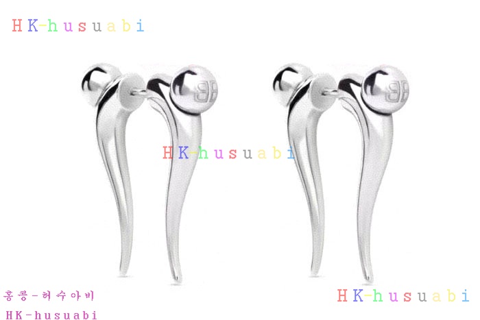NEW 발렌시아가 귀걸이 신상 B 968014