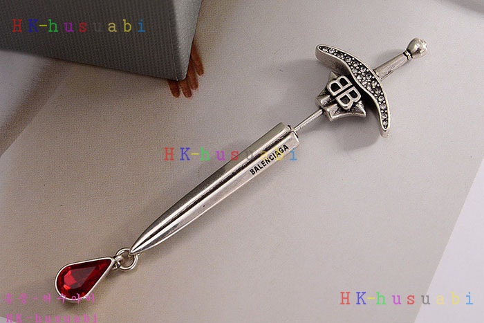 NEW 발렌시아가 귀걸이 신상 B 968015