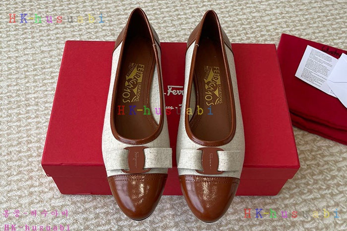 NEW 페라가모 신발 신상 F 568002