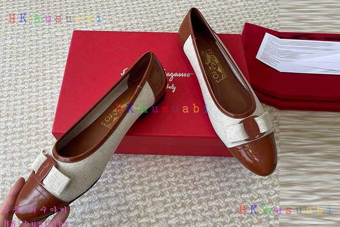 NEW 페라가모 신발 신상 F 568002