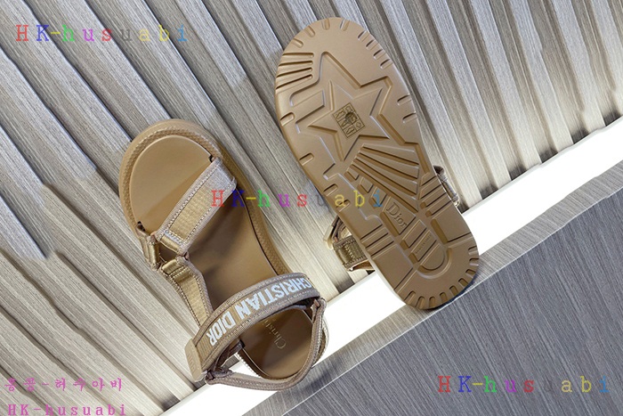 NEW 디올 샌들 신상 DR 468808