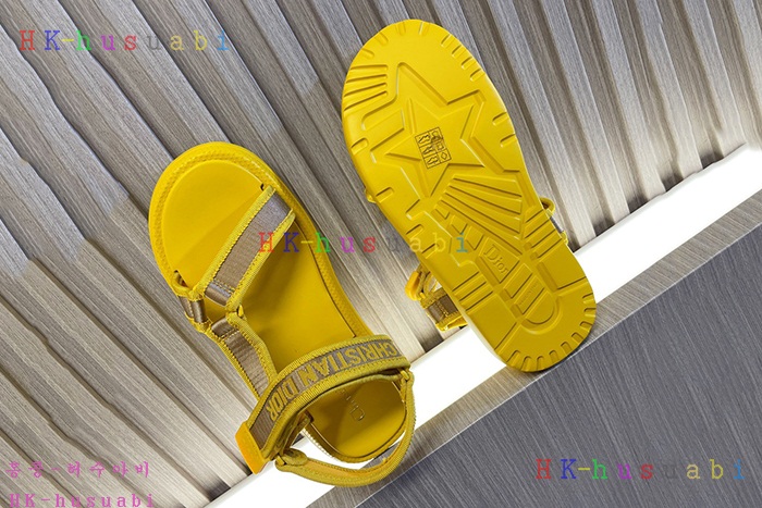 NEW 디올 샌들 신상 DR 468807