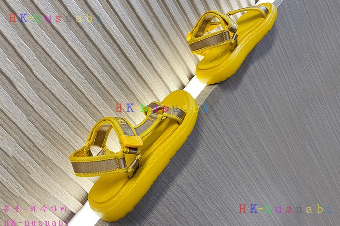 NEW 디올 샌들 신상 DR 468807