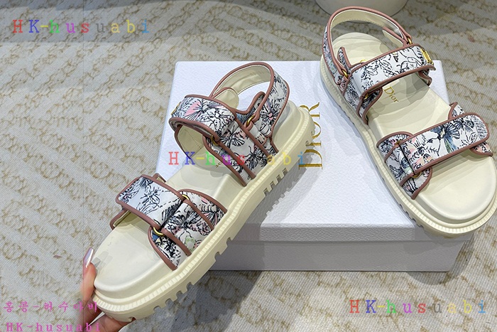 NEW 디올 샌들 신상 DR 2504403