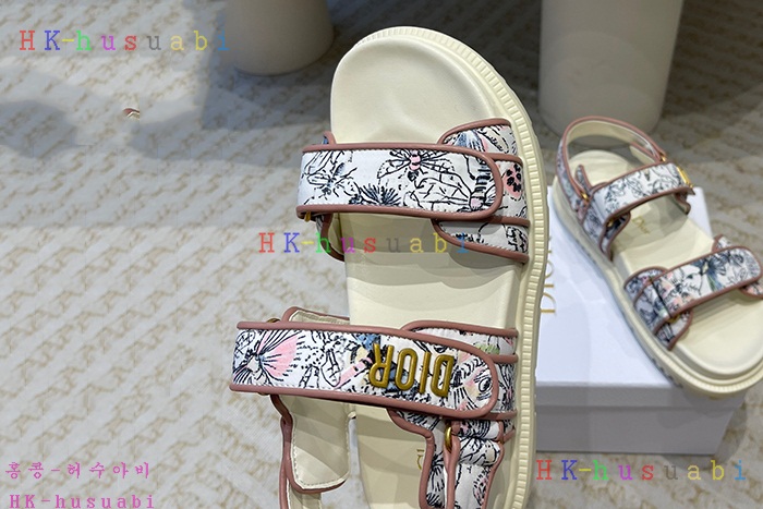 NEW 디올 샌들 신상 DR 2504403