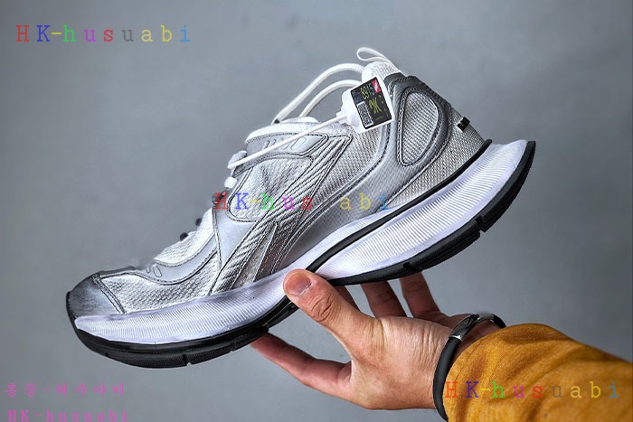 NEW 발렌시아가 신발 신상 B 699019