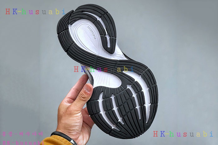 NEW 발렌시아가 신발 신상 B 699019