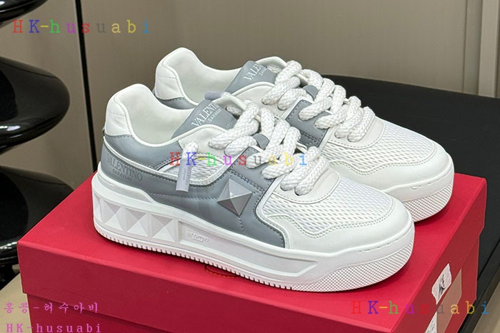 NEW 발렌티노 스니커즈 신상 V 360660