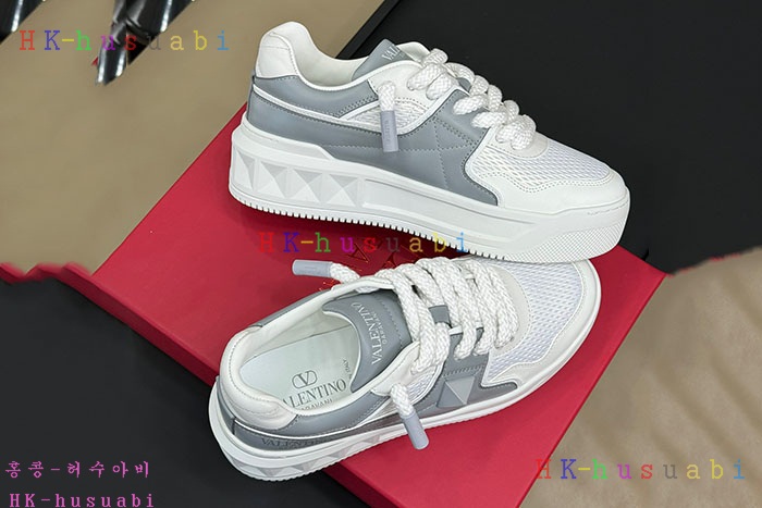 NEW 발렌티노 스니커즈 신상 V 360660