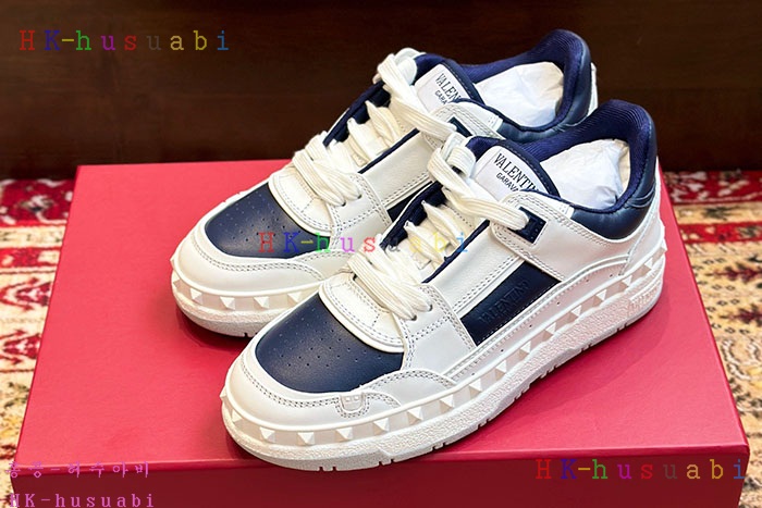 NEW 발렌티노 스니커즈 신상 V 360551