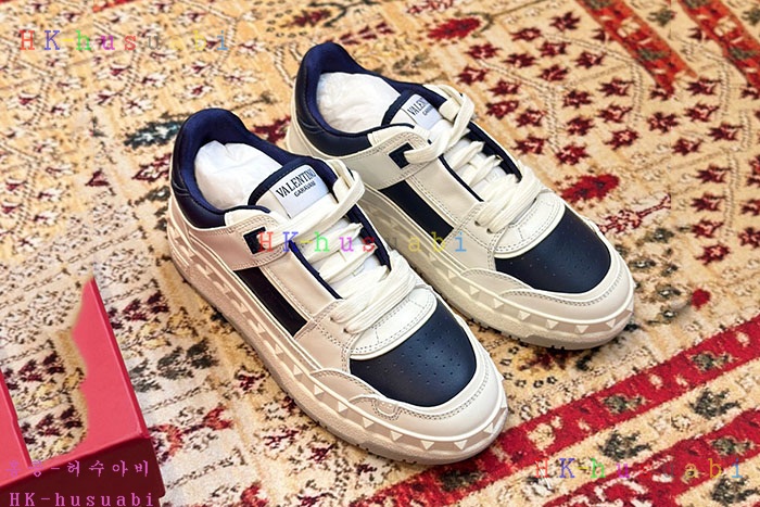 NEW 발렌티노 스니커즈 신상 V 360551