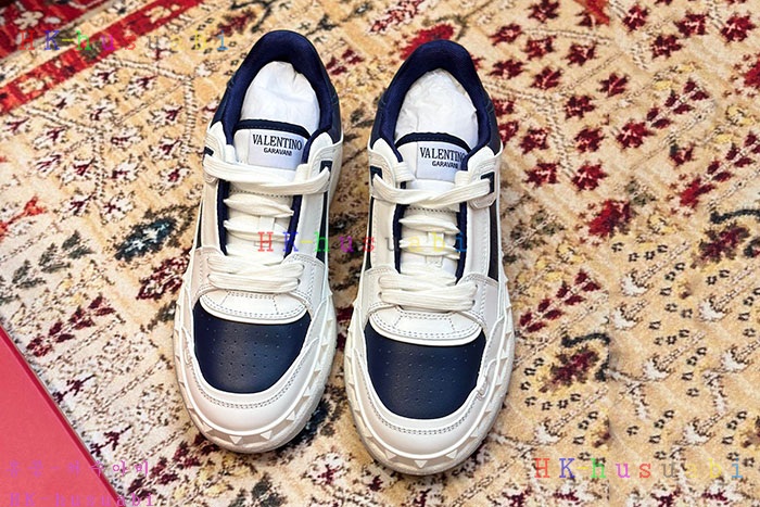 NEW 발렌티노 스니커즈 신상 V 360551