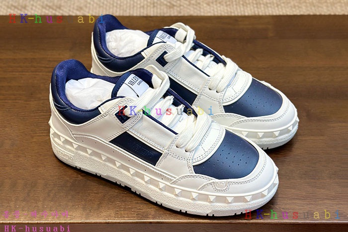 NEW 발렌티노 스니커즈 신상 V 360551