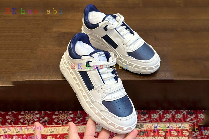 NEW 발렌티노 스니커즈 신상 V 360551