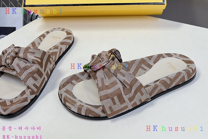 NEW 펜디 샌들 신상 FD 6855013