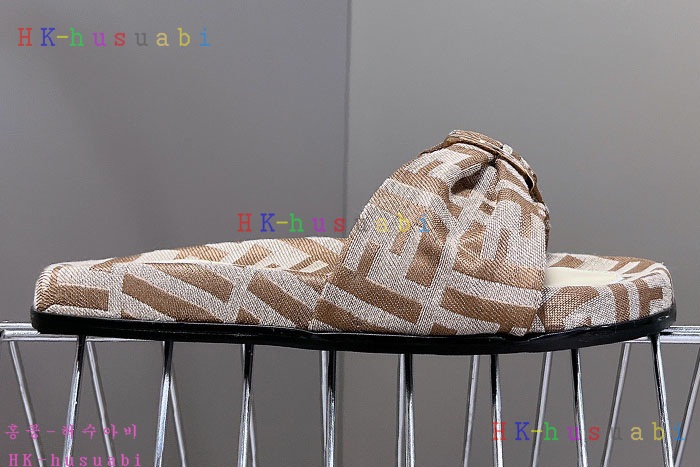 NEW 펜디 샌들 신상 FD 6855013