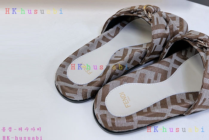 NEW 펜디 샌들 신상 FD 6855013