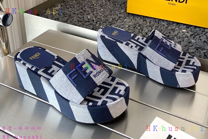 NEW 펜디 샌들 신상 FD 6855023